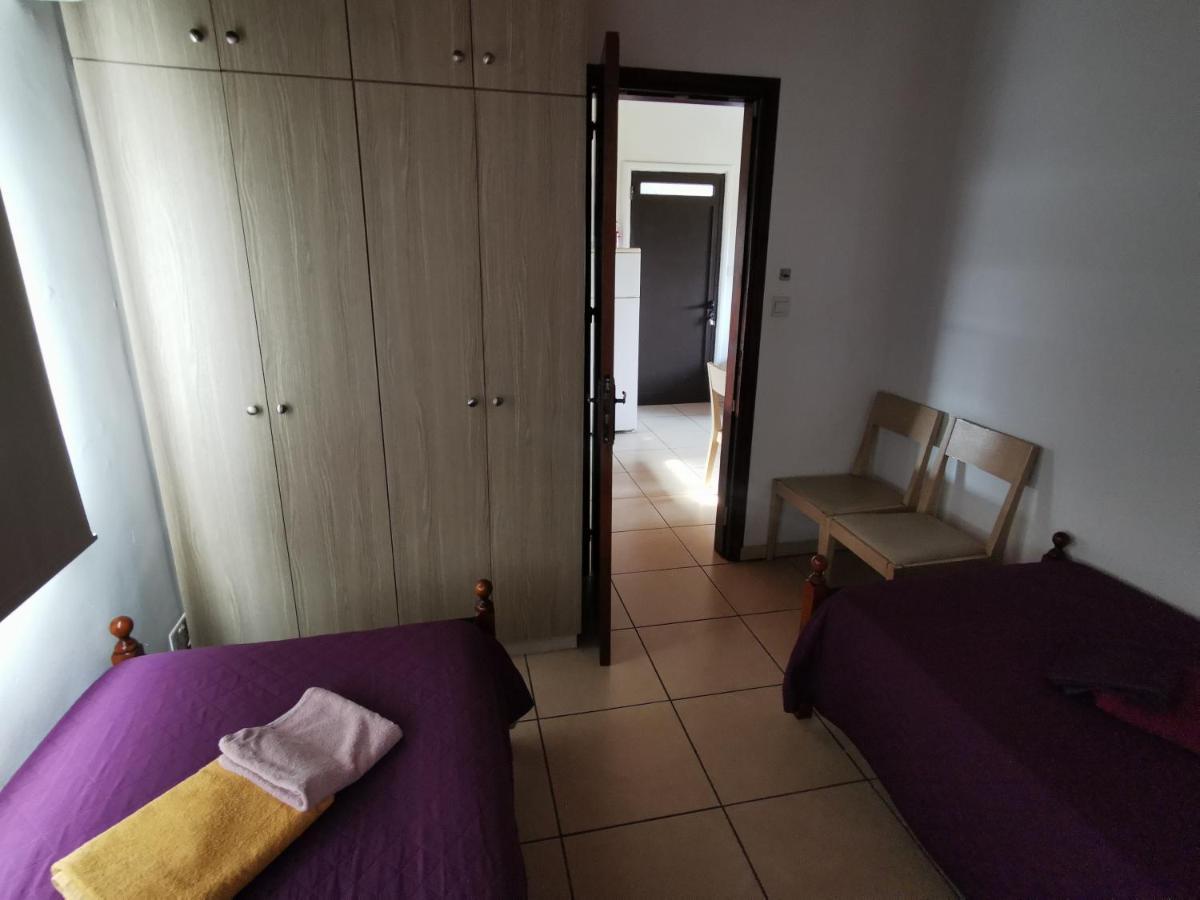 Strovolos Rooms Studios Nicosia Luaran gambar