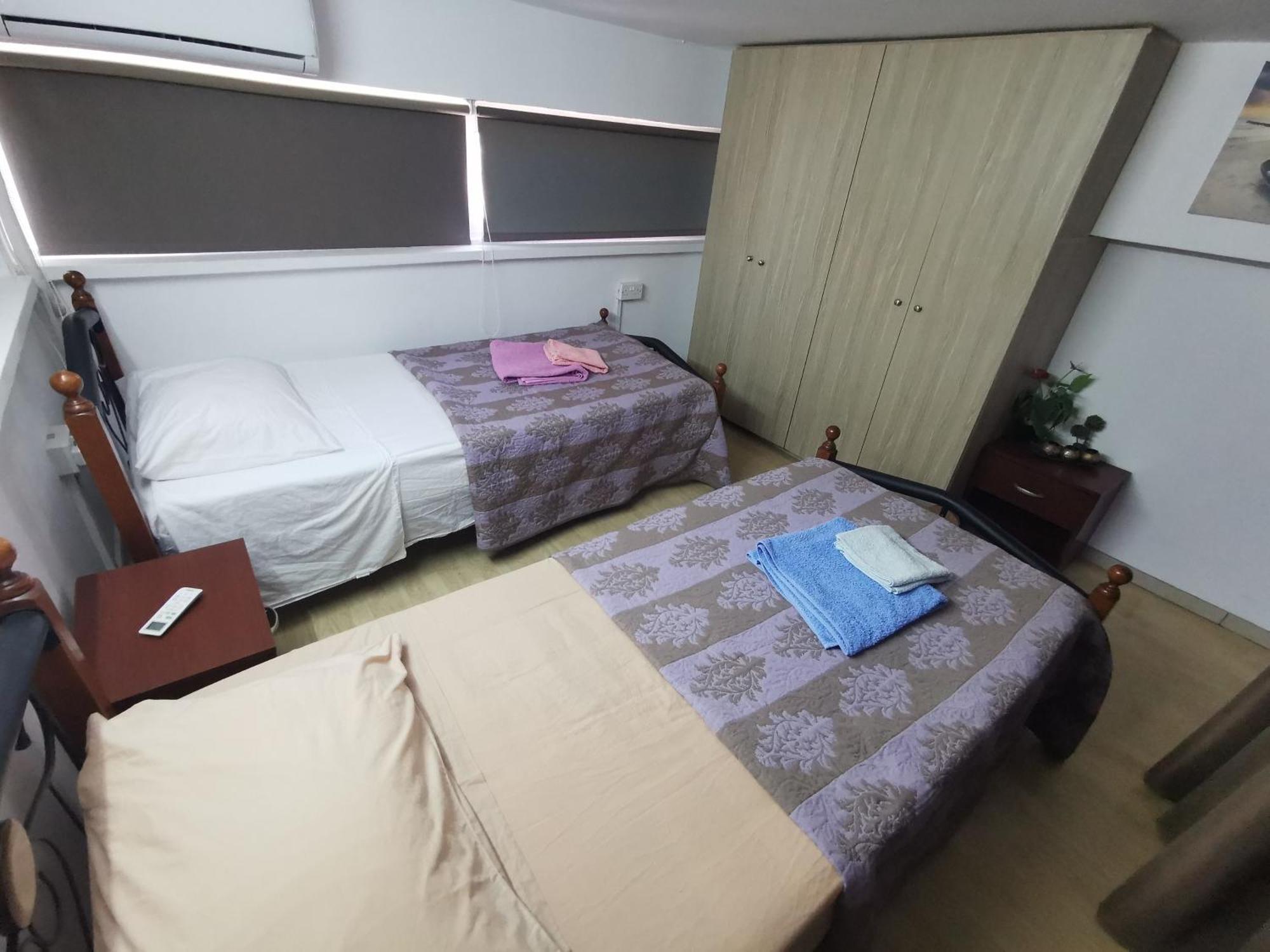 Strovolos Rooms Studios Nicosia Bilik gambar