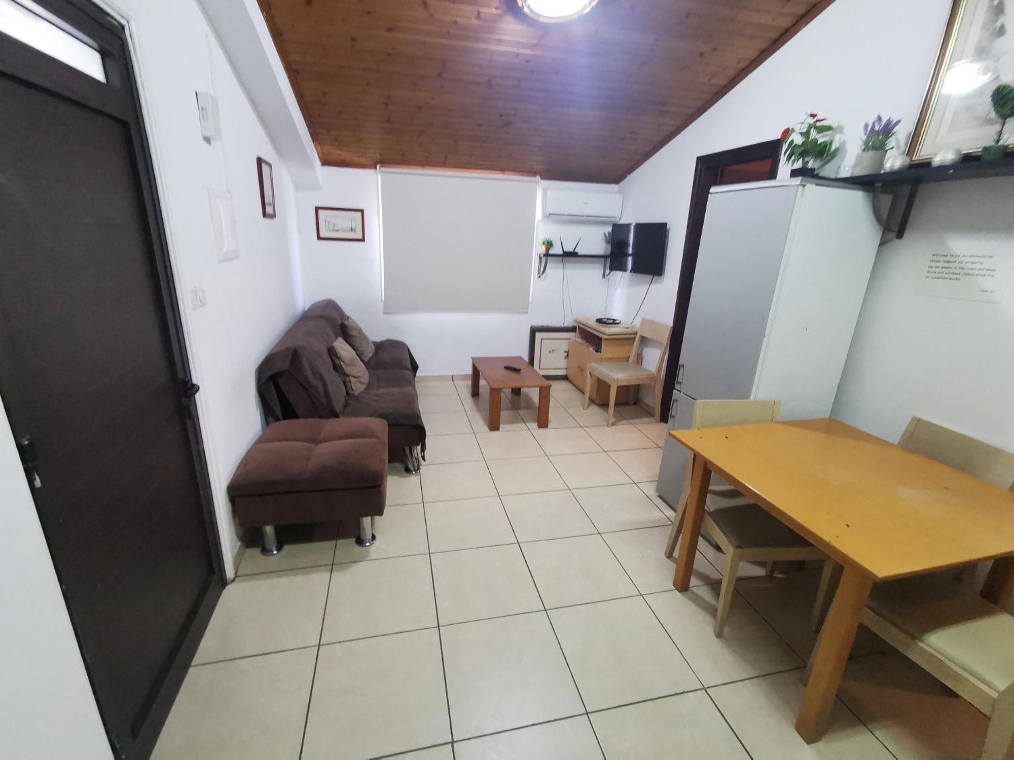 Strovolos Rooms Studios Nicosia Bilik gambar